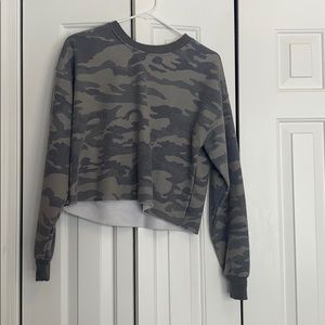 Forever 21 Camo Cropped Sweatshirt
